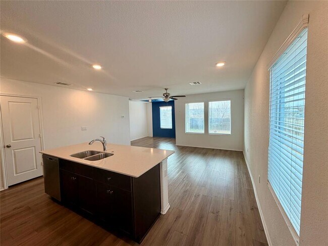 Building Photo - 7316 Sparkling Light Dr