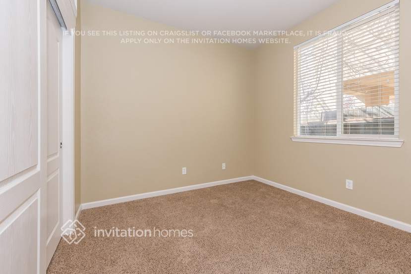 Building Photo - 2041 Waterville Dr