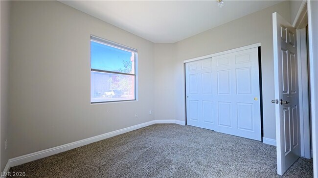 Building Photo - 8000 W Badura Ave