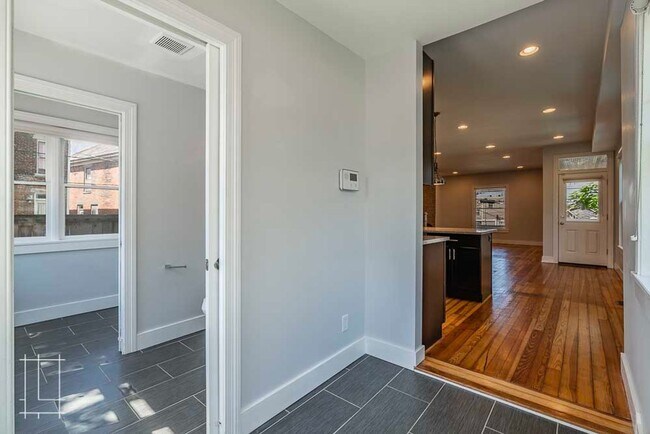Building Photo - Available Now: One Month Free Rent!
