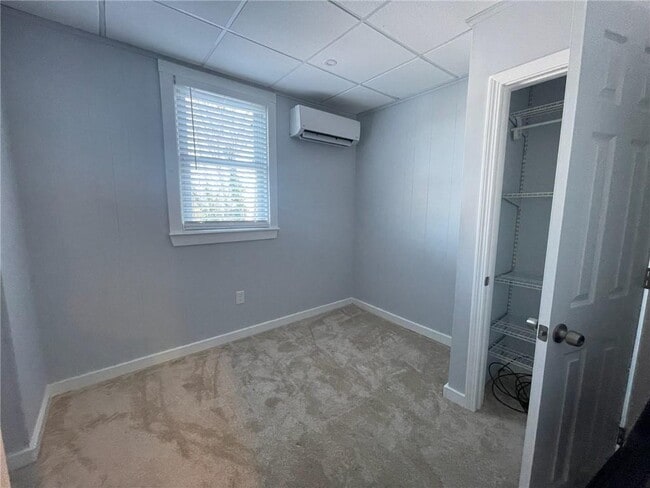 Building Photo - 40-40 Freebody St