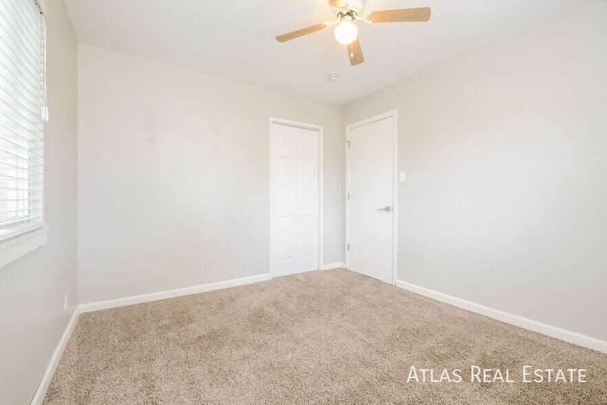 Building Photo - 1710 Hoffman Way