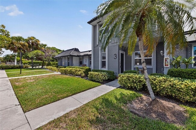 Building Photo - 301 Bonaventure Blvd