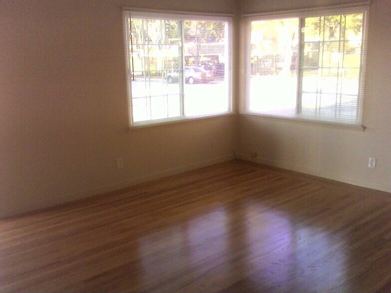 Livingroom - 1195 Santa Ana St