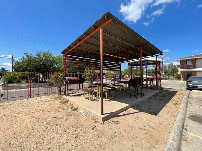 Building Photo - 3801 Salinas Ave