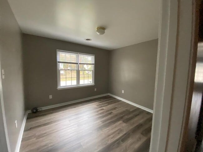 Building Photo - 4160 Baxter Ridge Dr