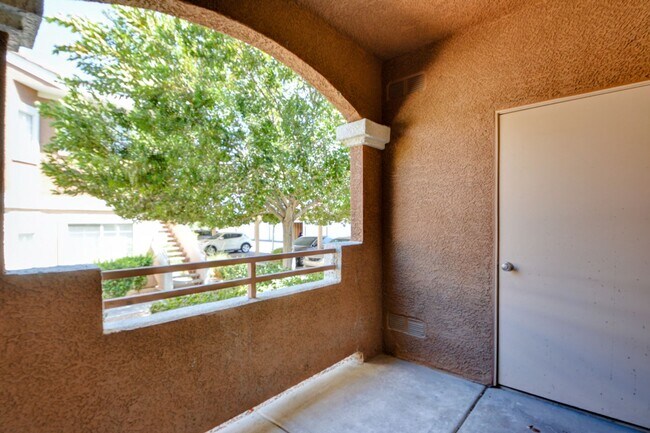 Building Photo - Completely updated and remodeled bottom-fl...