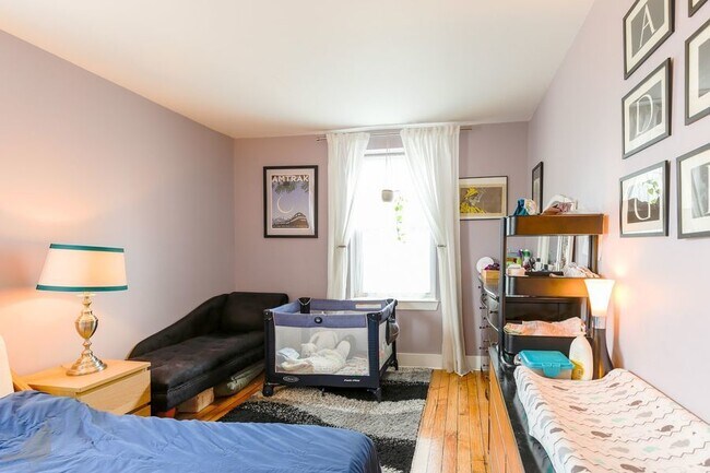 Building Photo - 420 16th St SE