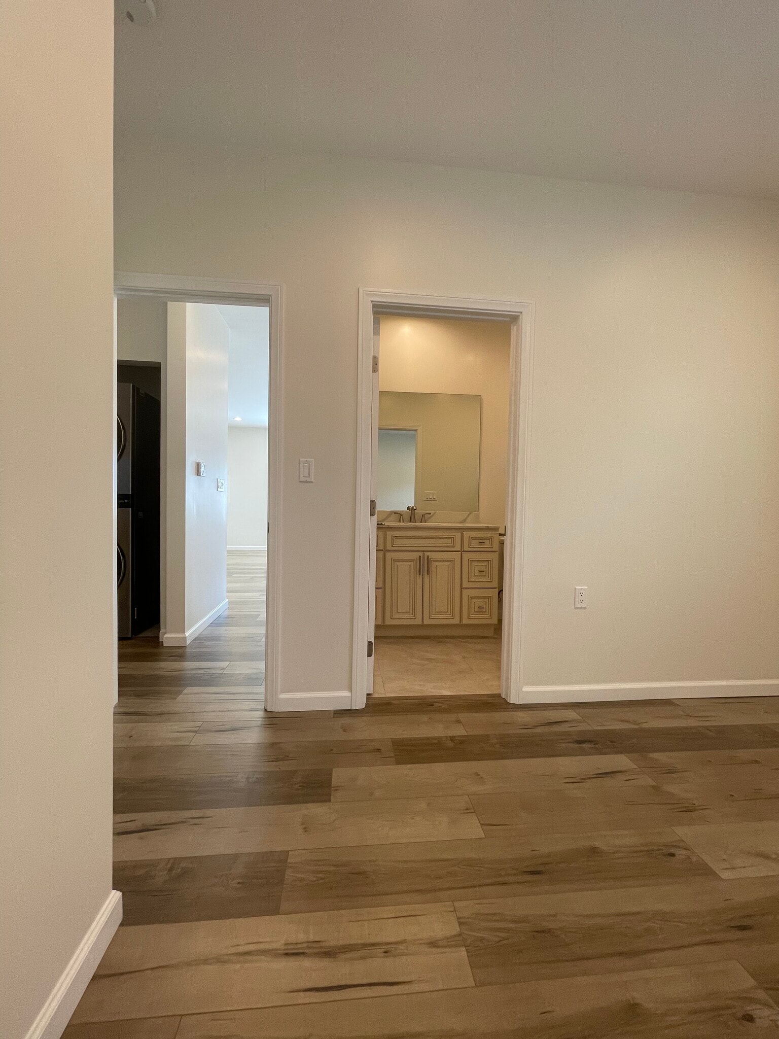 Building Photo - 912 S Bel Aire Dr