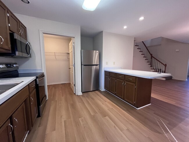 Building Photo - 4024 Palmetto Dr