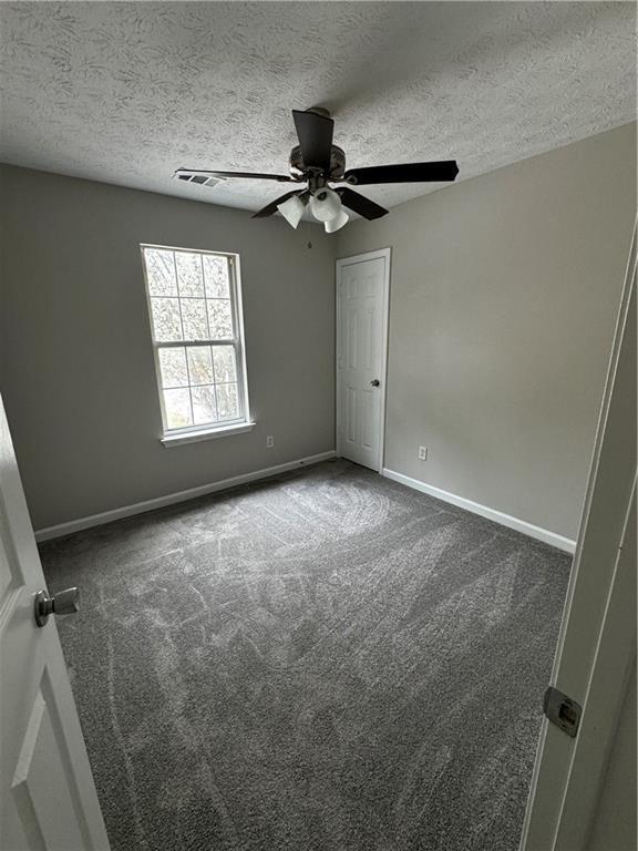 Building Photo - 2463 Meadow Spring Dr