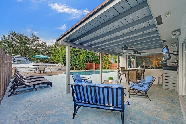 Building Photo - 3730 SW 47th Ct