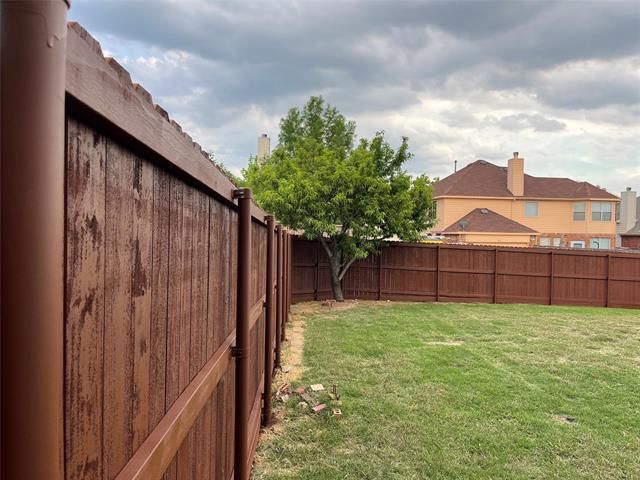 Building Photo - 4020 Pear Ridge Dr