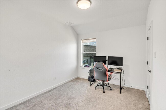 Building Photo - 516 Ahern Ct