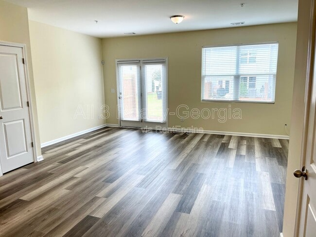 Building Photo - 11971 Fuller St