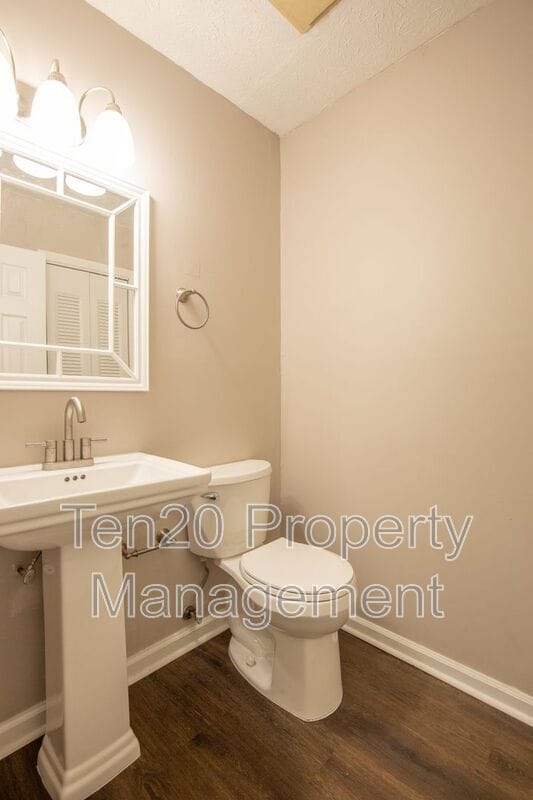 Building Photo - 2135 13th St