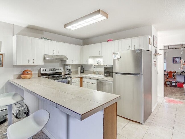 Building Photo - Dillon Valley East Condo! Two parking spot...