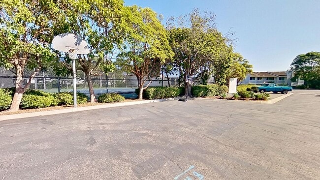 Building Photo - Spacious 3bed/2bath Goleta Condo
