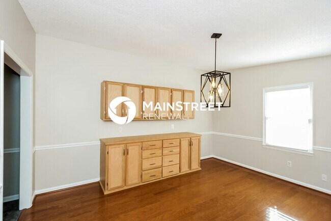 Building Photo - 3 Bedroom Pet-Friendly Home in CARTERSVILLE, GA with Main Street Renewal