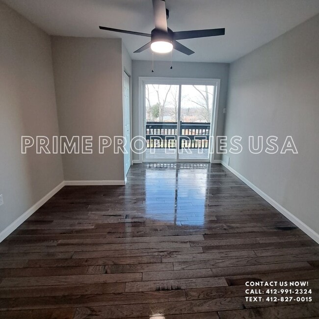 Building Photo - 223 Columbia Dr