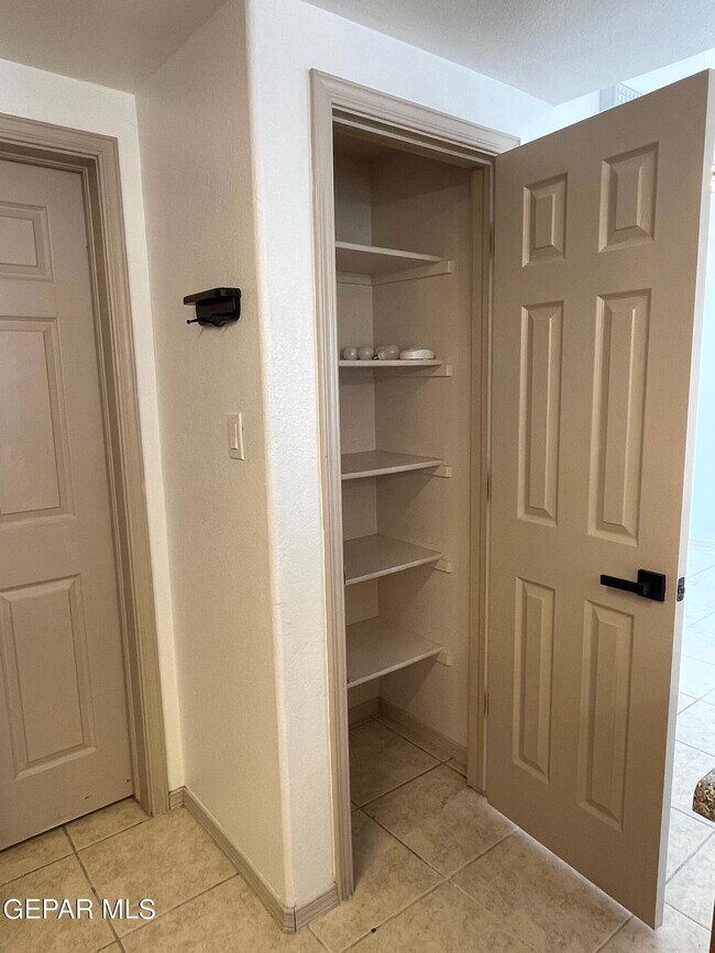 Building Photo - 12325 Tierra Arena Dr