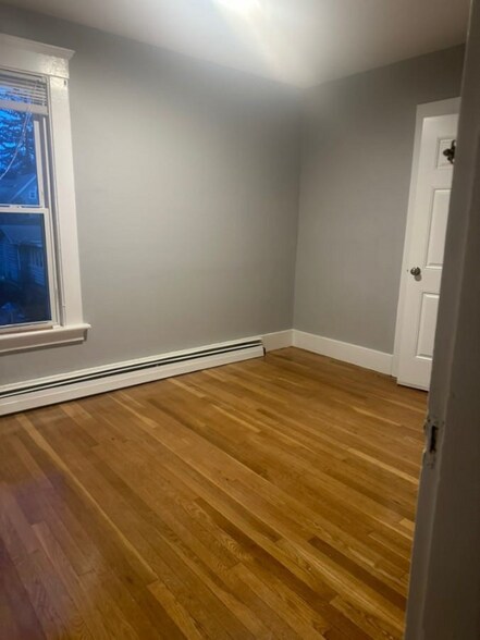 Building Photo - 533 3rd Ave