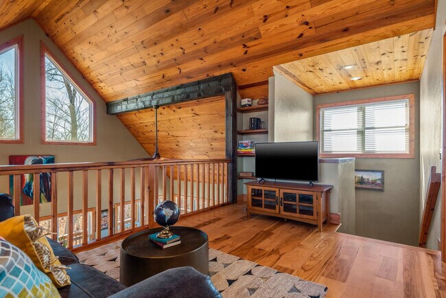 Building Photo - 11 NC 8720