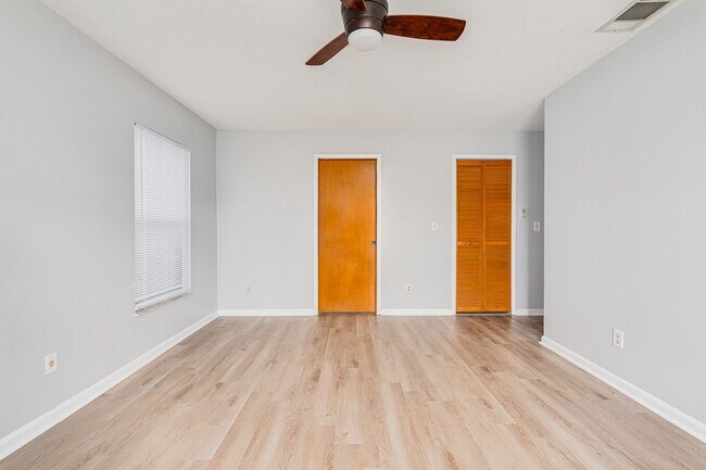 Building Photo - Spacious 2 Bedroom 2 Bath Home in Georgetowne