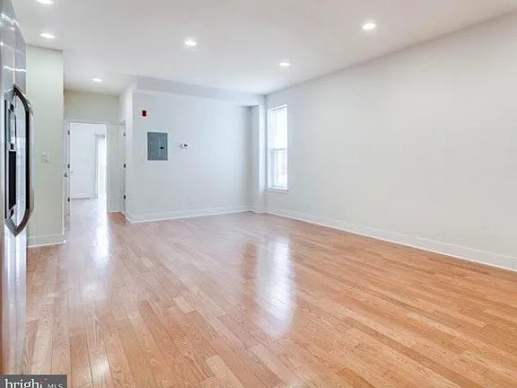 Building Photo - 328 N 40th St