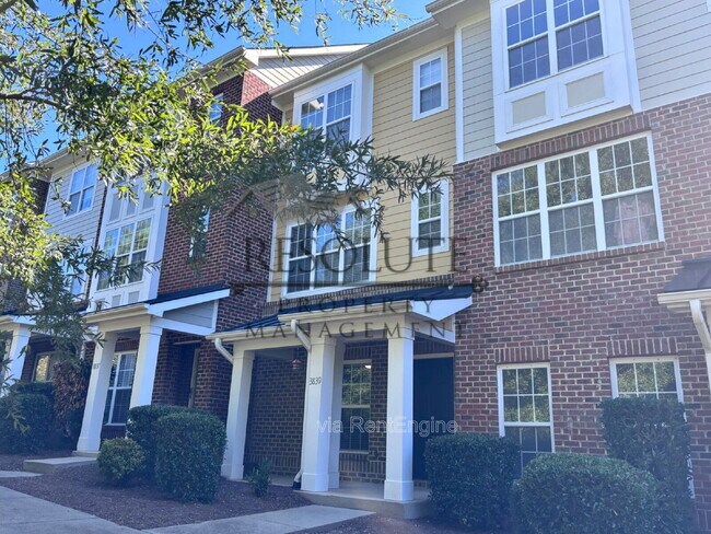 Primary Photo - 3839 Cary Glen Blvd