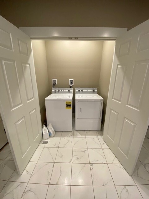 washer/dryer - 433 West St
