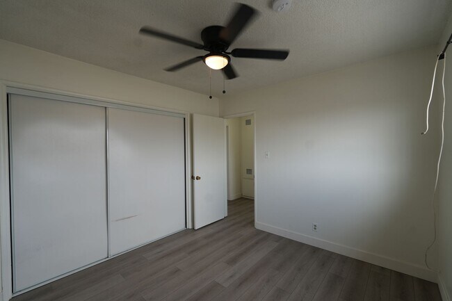 Building Photo - 924 W. 226TH