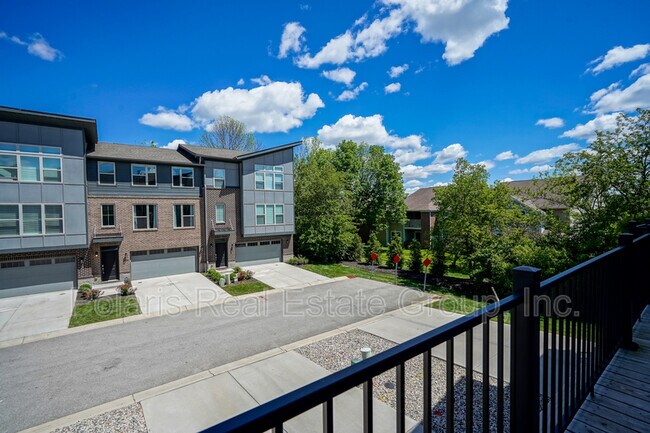 Building Photo - 8239 Bostic Dr