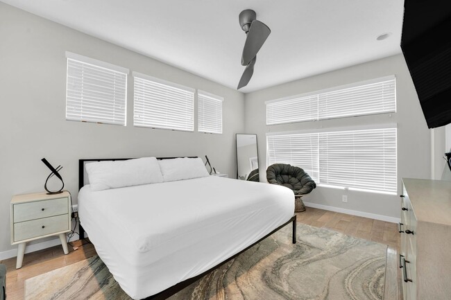 Building Photo - Beautiful Furnished 1 bedroom unit in Fair...