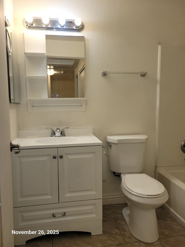 Building Photo - Gorgeous Townhouse for rent!!!