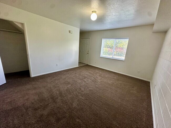 Building Photo - Kaysville #1