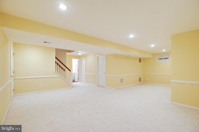 Building Photo - 5105 Claybank Ln