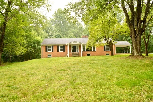 Building Photo - 4419 Dickerson Rd