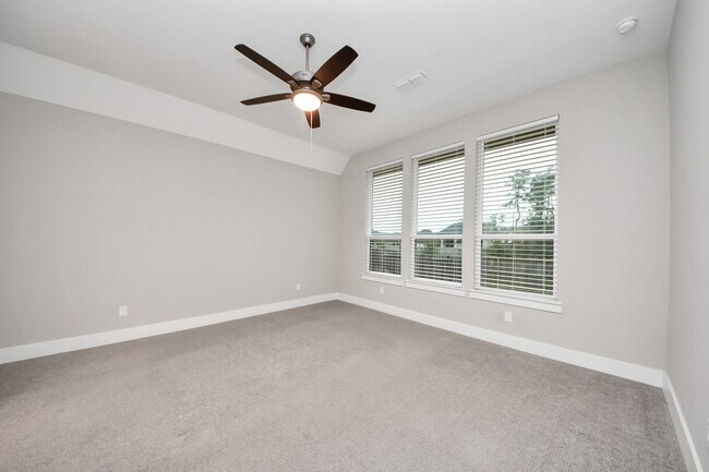 Building Photo - 24815 Pavonia Lake Ln