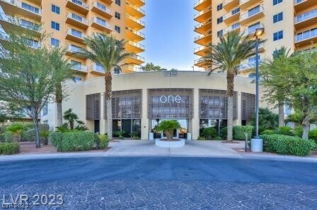 Building Photo - 8255 Las Vegas Blvd S