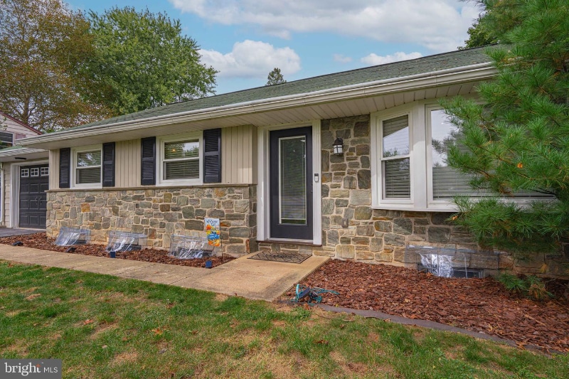 Building Photo - 41 Roosevelt Blvd