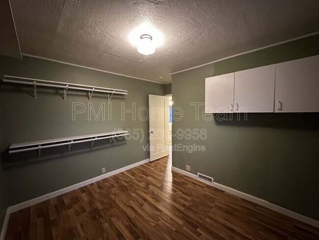 Building Photo - 3435 N Hwy 162