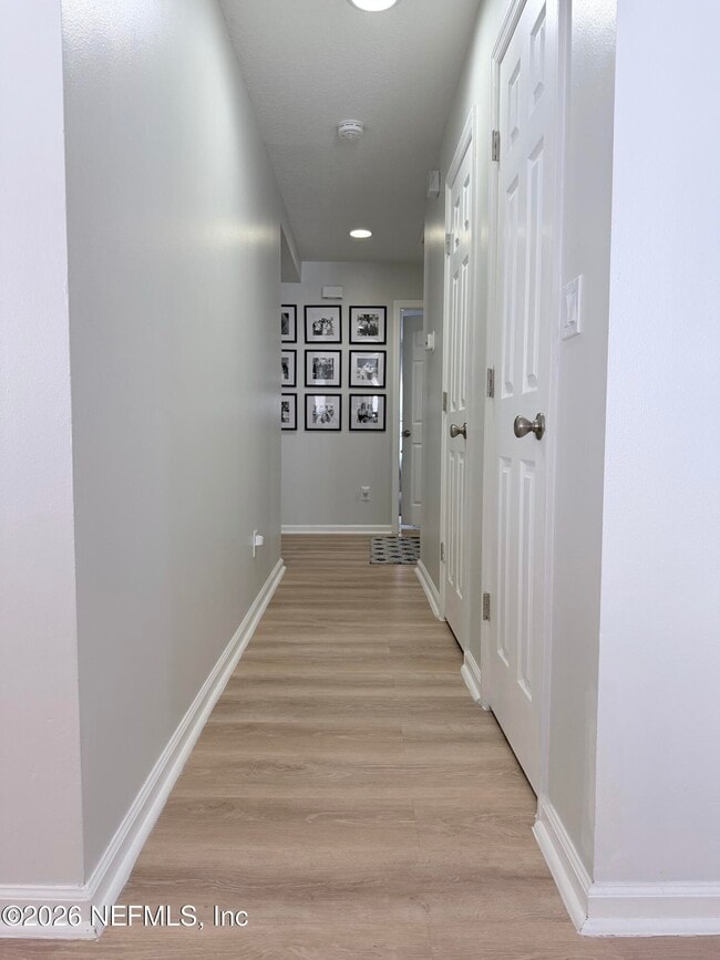 Building Photo - 4014 Cedar Bluff Ln