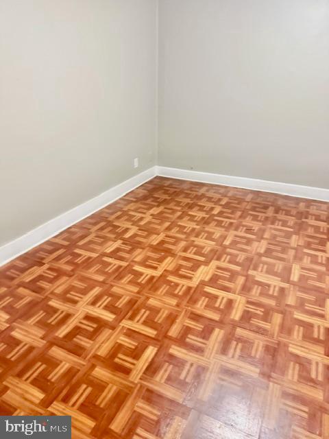 Building Photo - 27 W Main St