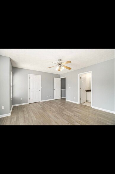 Building Photo - 2418 Piering Dr