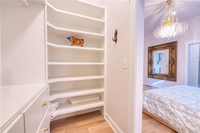 Building Photo - 85 Waddell St NE