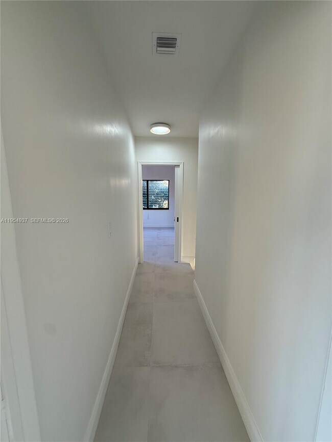 Building Photo - 525 Beacom Blvd