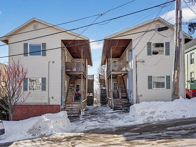 Front of Building - 8 Saint Lawrence St