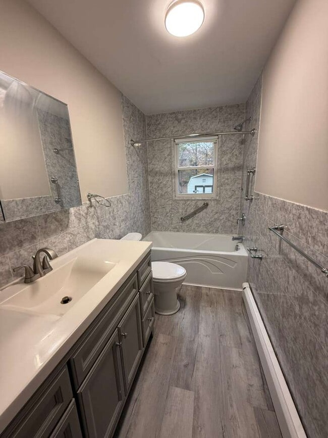 Building Photo - 153 Cedar Swamp Rd