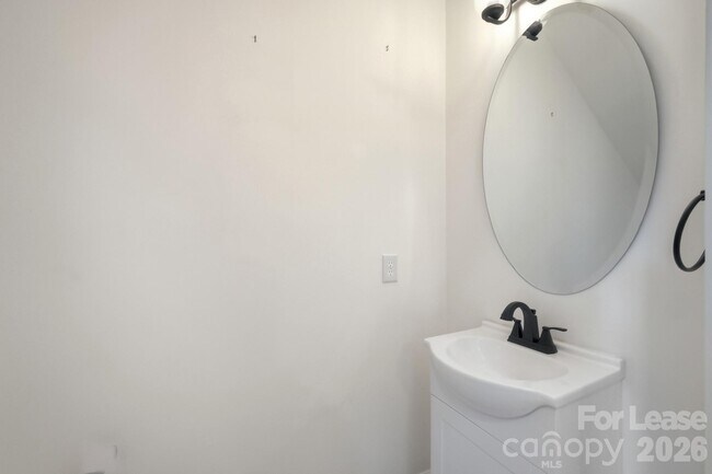Building Photo - 4084 Holly Villa Cir